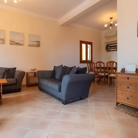 Katerina Bbq & Pool!