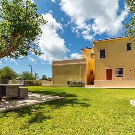 Katerina Bbq & Pool! *