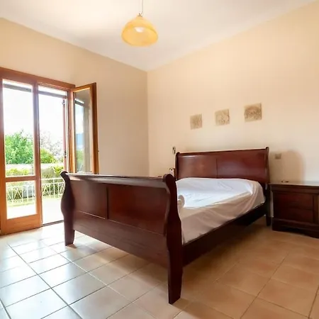 Katerina Bbq & Pool! *